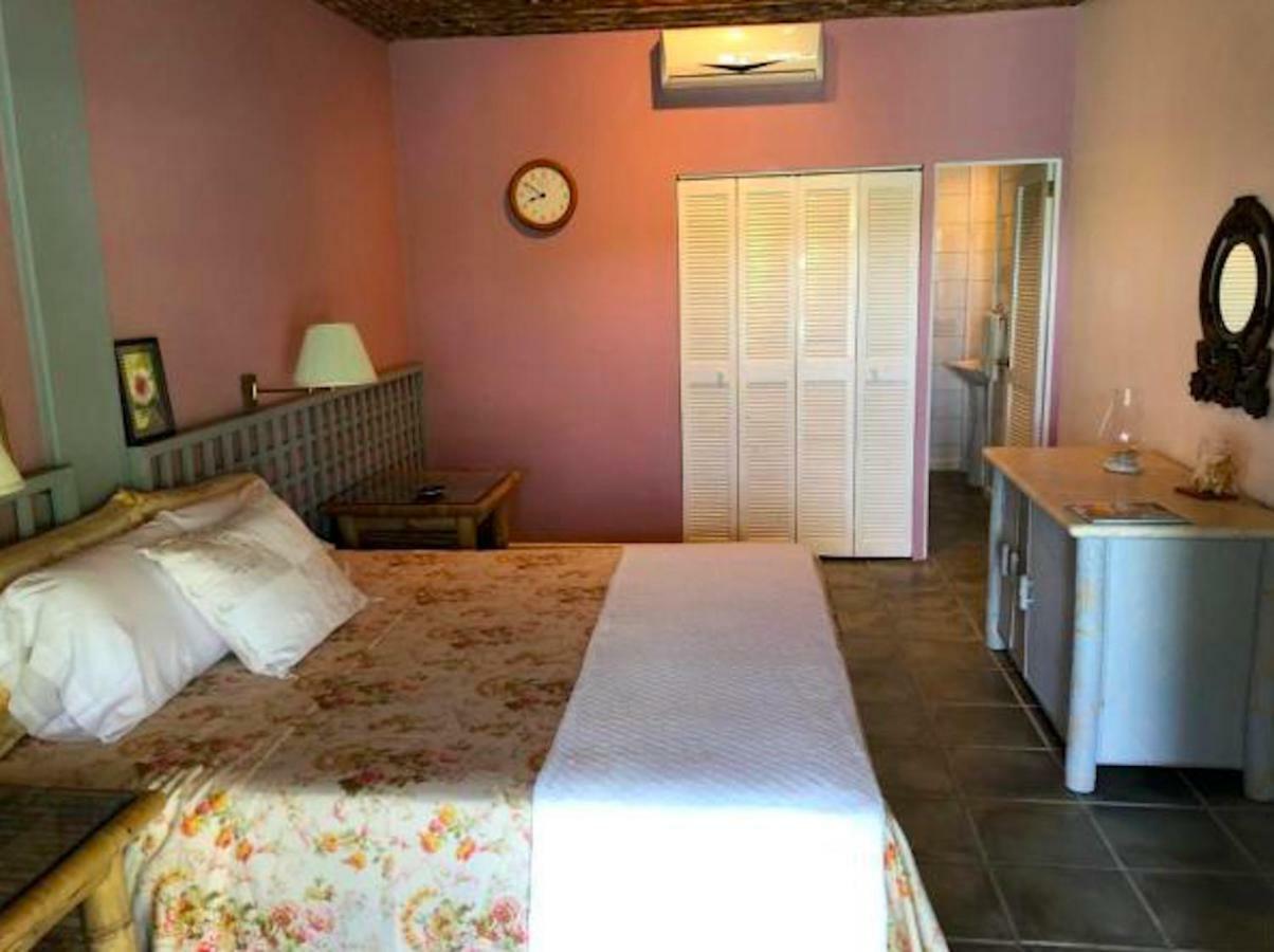 Bequia Beachfront Villa Hotel Friendship ภายนอก รูปภาพ