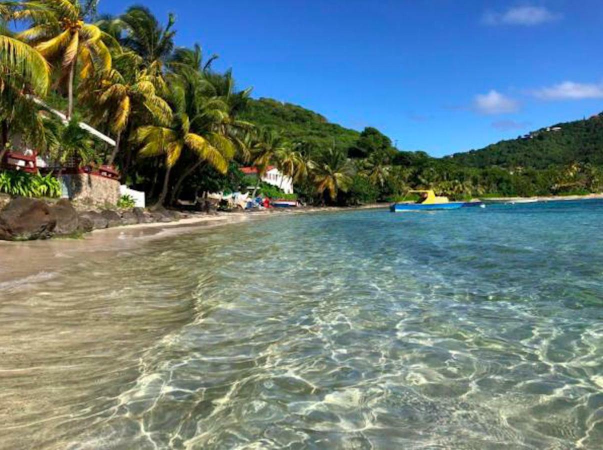 Bequia Beachfront Villa Hotel Friendship ภายนอก รูปภาพ