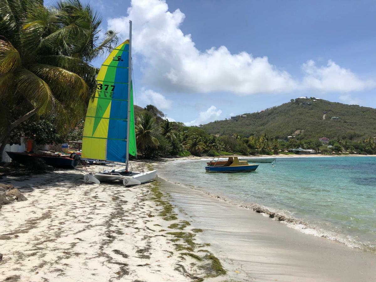 Bequia Beachfront Villa Hotel Friendship ภายนอก รูปภาพ