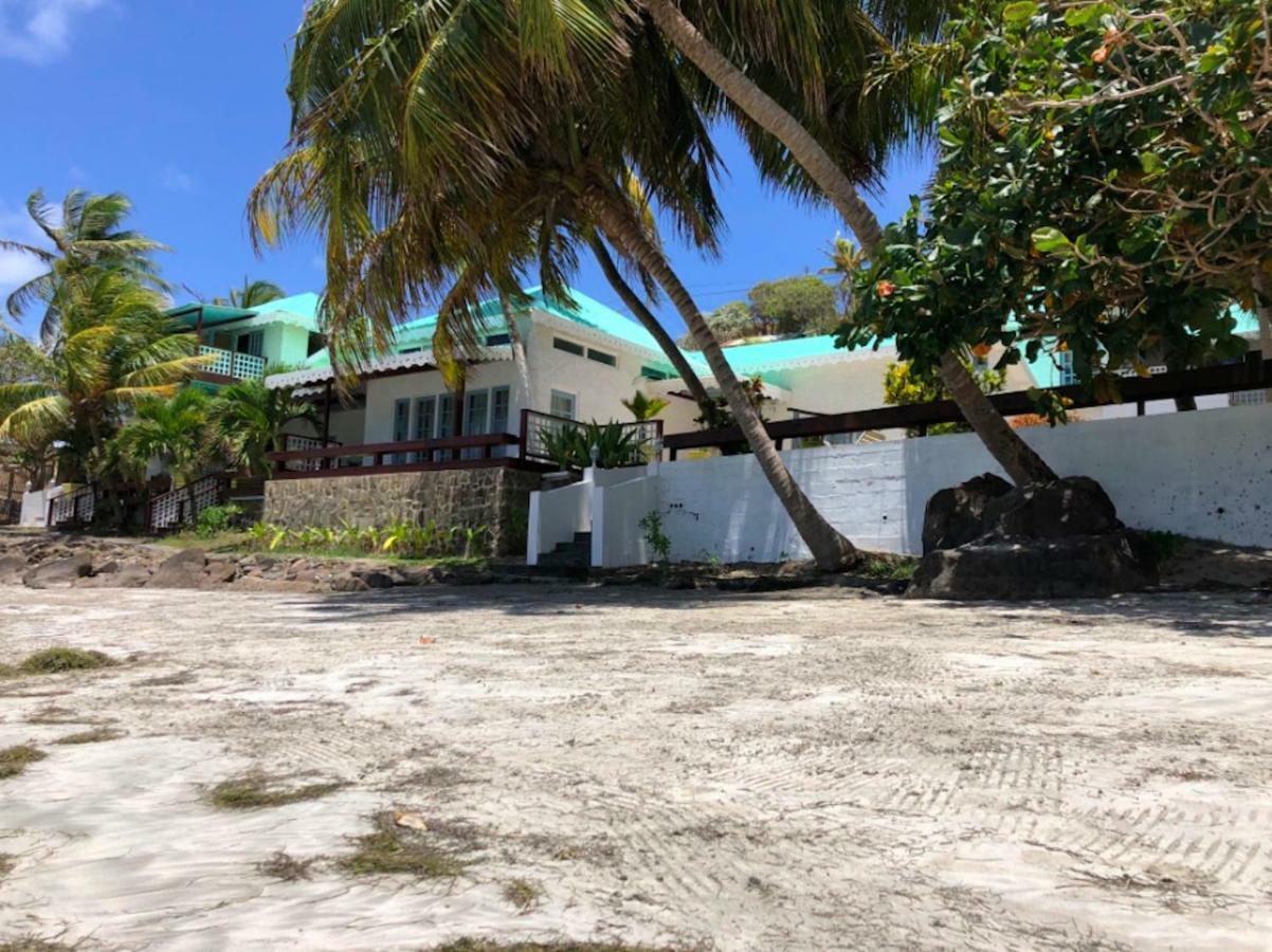 Bequia Beachfront Villa Hotel Friendship ภายนอก รูปภาพ
